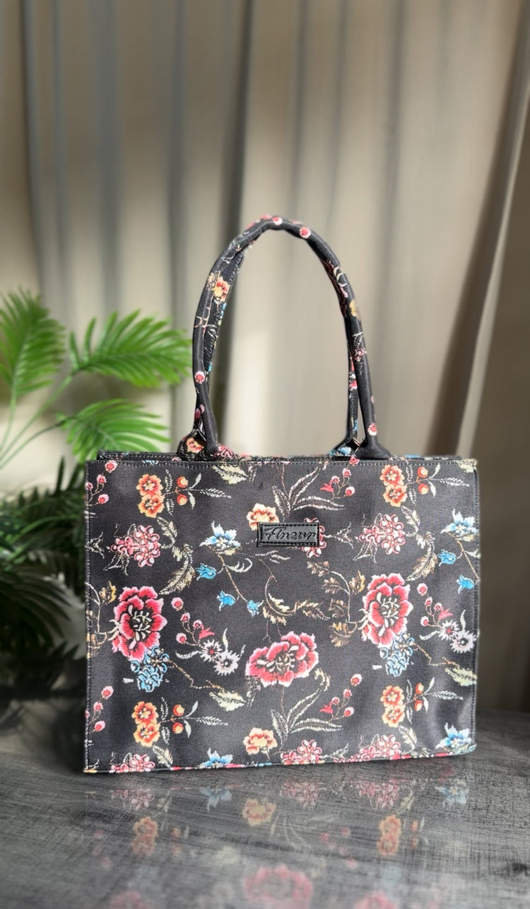 ZEMIMAAS Canvas Tote Black Multi
